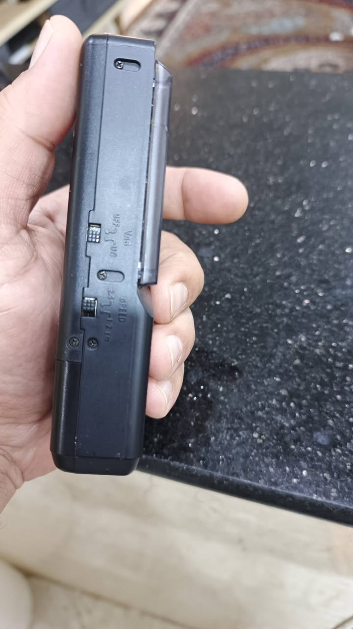 سانيو مسجل كاسيت باله انكليزية صناعه صينيه، كاسيت حجم صغير للصحفيين او تسجيل محاضرات صوته و تسجيله جداً نقي ويا كاسيت ٦٠ دقيقه قابل للاستخدام اكثر من مره يشتغلى على باتري ساعه عدد ٢.
25 الف


**إذا كنت صاحب هذا الإعلان وتريد حذفه لأي سبب، رجاءا أرسل رسالة إلى الدعم الفني**