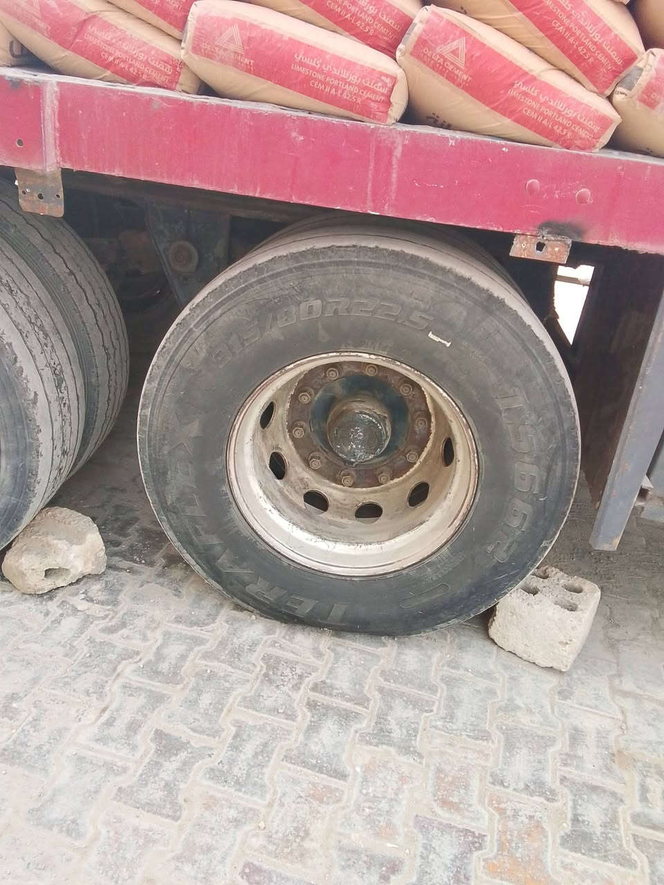 سلام عليكم عربانه دناكير ساف فلات اوربيه 3دناكير 2مزوج واحد حرفش عربانه محدده جتف وحصيره جكر تايرات نص عمر سعر 45مكانه كربلاء طول 1250
***********
