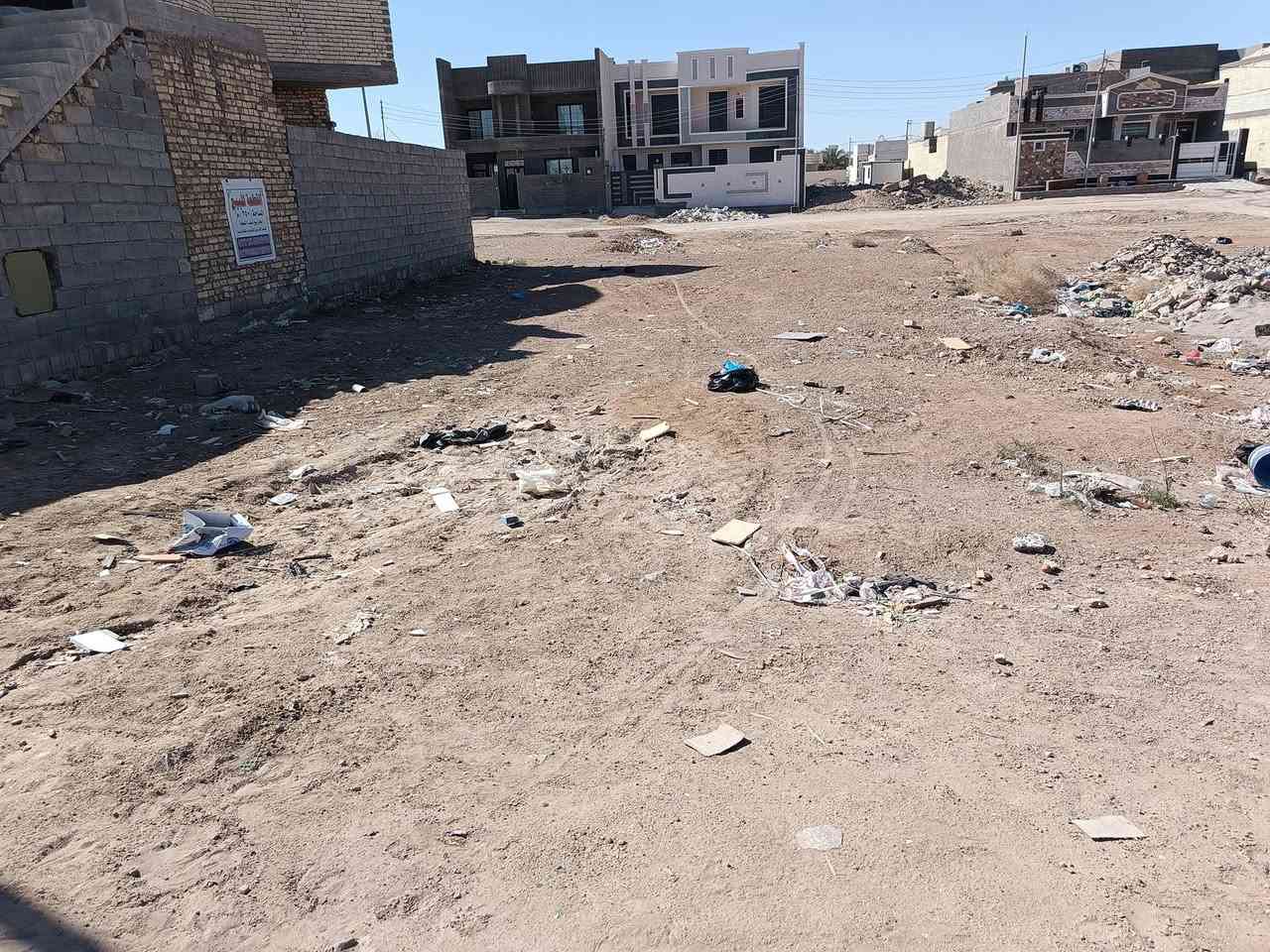 ‏قطعتين أرض متجاورة طابو صرف مميزة للبيع بسعر مناسب وجاهزة للبناء ، مساحة كل قطعة 125م +125م خدمات كهرباء وماء وتبليط، الفلوجة، مجاور مجمع البورديني وقرب مجمع الجنائن، للتواصل خاص أو ***********
