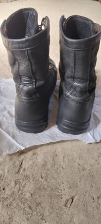 بصطال بالة باكستاني طبي امبطن  خفيف الوزن يلبس 43 /44 السعر 60 وبي مجا...