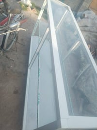 ميز مال سوبر ماركت جديد ما مستخدم السعر 100 رقم الهاتف 07825297263