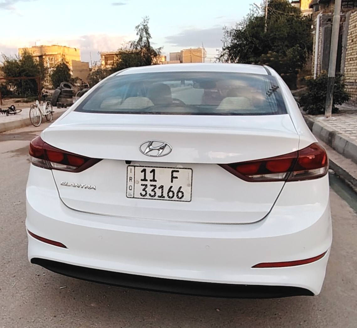 السلام عليكم
النترا 19 خليجي سوبر محرك 2000 سياره جديده فول مواصفات رقم بغداد بسمي سعر 150 بيها مجال بسيط 
***********
