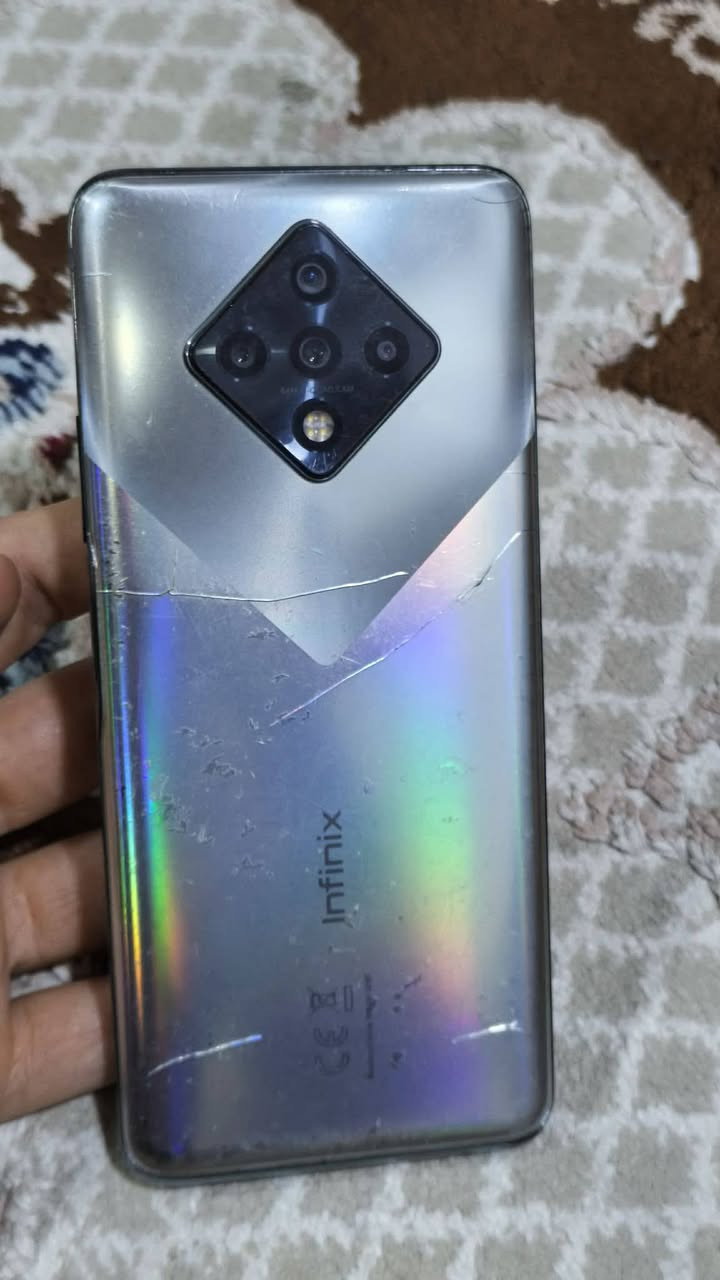 موبايل انفنكس زيرو 8
الذاكره128+8G
الشاشه 90 هرتز
البصمة شغال
بي فطر بالشاشه وبالظهر بس شغال 100% 
انطي سعر واخذ


**إذا كنت صاحب هذا الإعلان وتريد حذفه لأي سبب، رجاءا أرسل رسالة إلى الدعم الفني**