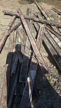 شيلمنات لبيع اكو ٤ أمتار واكو ٣ ونص  07829160326