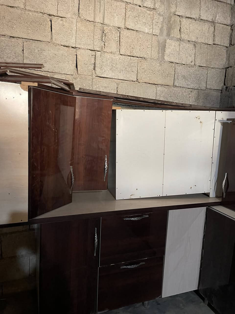 ئەم کەوانتەرە بۆ فرۆشتن ٧ مەترە هەموو بانی بەردە  شوێن سەلاجە و مەخسەلیشی هەیە  نرخی ٥٧٠ هەزار و معامەلە شوێن چەمچەماڵ


**إذا كنت صاحب هذا الإعلان وتريد حذفه لأي سبب، رجاءا أرسل رسالة إلى الدعم الفني**