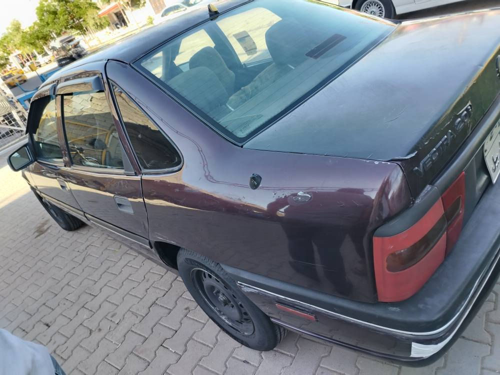 اوبل فكترا موديل ٩٣ محرك 20 سنويه منتهي تحويل والغرام شرط كيروالمحرك شرط والكهربائي دفتربنزين موجود مكان سيارة كركوك سيدين بنجاعلي قرب صيدلية شراي خابر ***********سعر 34 كركوك, العراق
