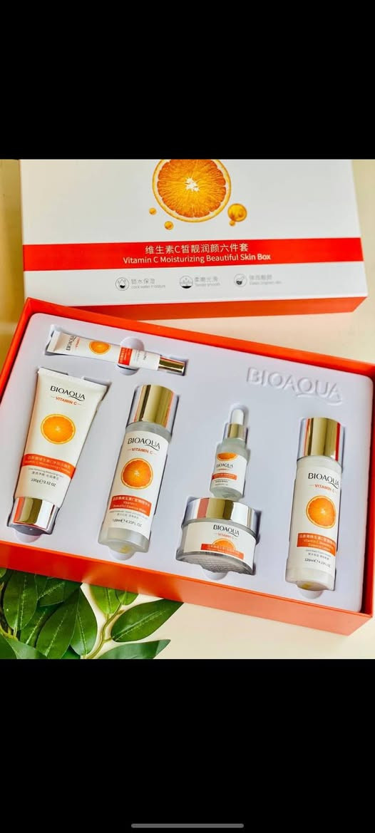 🍊بكج فيتامين C الكوري 
يرطيب البشرة وتغذيتها بقوة وعمق واعادة اشراقتها الرائعة تفتيح ملحوظ للبشرة تخليص البشرة من الزيوت الزائدة والقضاء على جفافها

#للحجز_والاستفسار_دايركت


**إذا كنت صاحب هذا الإعلان وتريد حذفه لأي سبب، رجاءا أرسل رسالة إلى الدعم الفني**