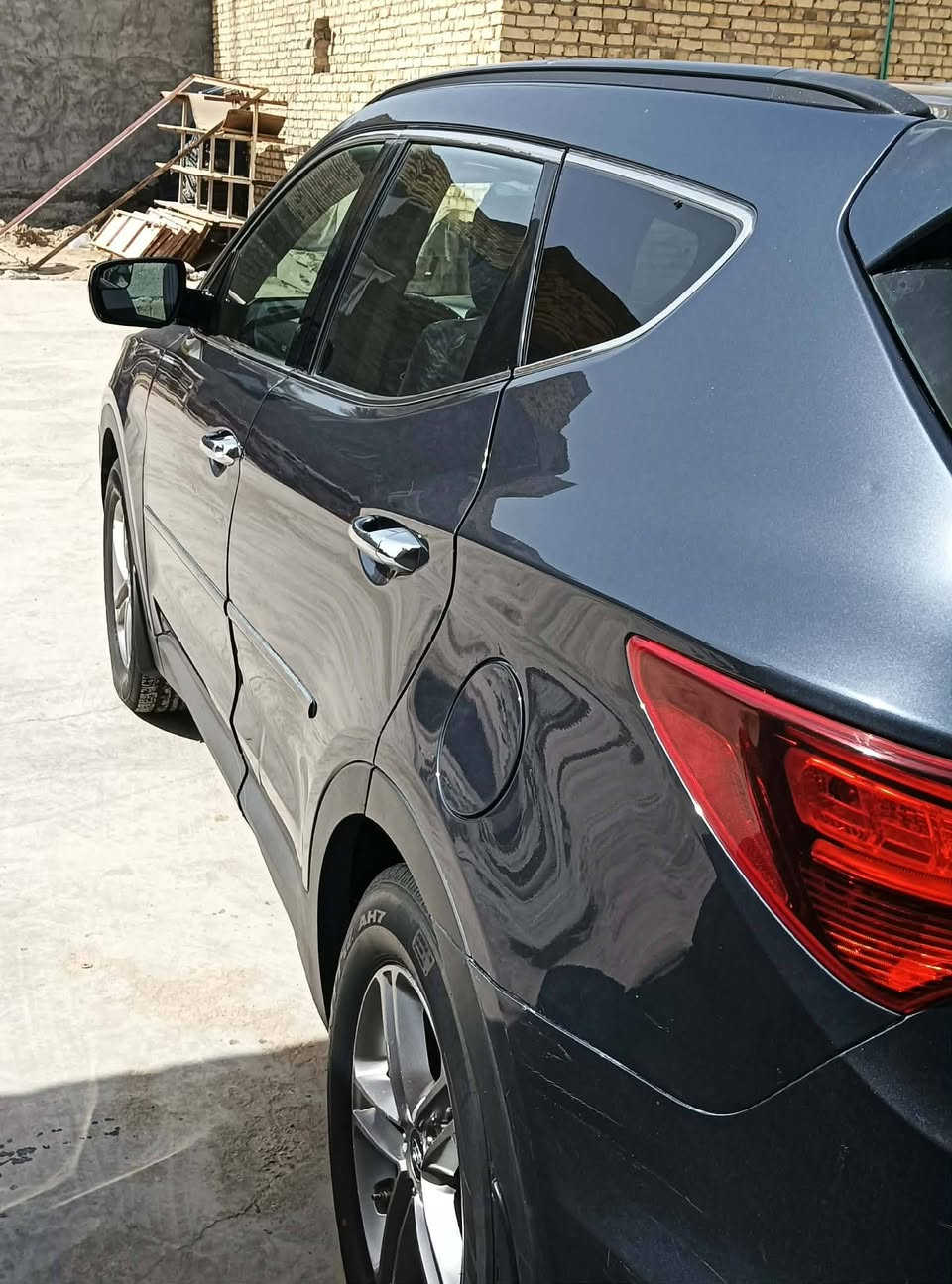 سنتافي 2017 امريكي بدون حادث كلين مكفوله كفاله عامه من الصبغ والتبديل بيه بادر بسيط بقبق الجنطه فقط ليبل واحد صور الحادث بالمنشور  بدون فتح ماشيه (68)الف مايل نظافه 100% مشترية من المستورد نفسه رقم بغداد مشروع وطني كير ومكينه وحداديه تبريد تدفئه تخم تاير جاهزه وجديده 
مواصفات سبورت 
مكينه 2400 جي دي اي بلاديه بدون فتح 
خمسة راكب 
لون مميز 
شاشه كبيره بلاديه 
كامرا 
كشن كهربائي 
داخل بيج 
ثلاث وضعيات قياده 
وباقي المواصفات المعروفه 
مكاني بالحله 
السعر 135  وبيه مجال ***********
