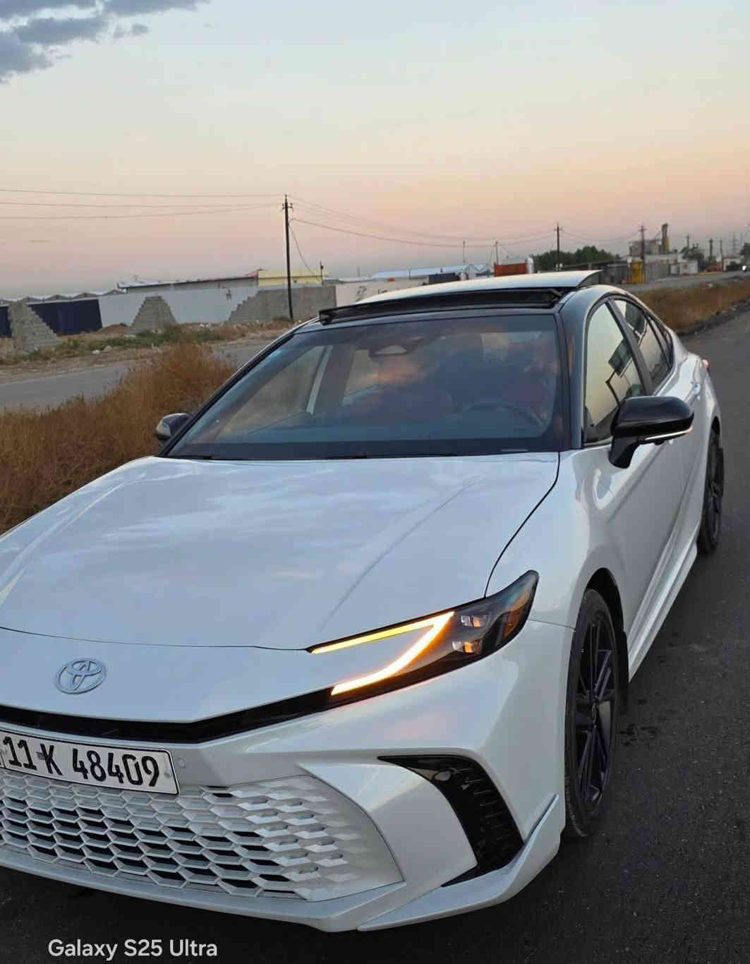 السلام عليكم
تويوتا كامري هايبرد موديل 2025 اعلى فئه XSE
كشنات تدفئه تبريد 5 كامرات\ 5رادارات 360درجه
وباقي مواصفات xse المعروفه
ماشيه 9الف كيلو 
الحادث/بنيد +شواصي عالبارد بدون صبغ 
السعر 275 
بغداد الكرخ/للاستفسار:***********
