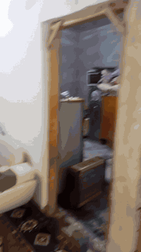 120متر مربع ركن مشمول بلقرار قرار محكمه  غرفتين صاله مطبخ والباقي ساحه حوش40متر شارع 7متر 
العنوان خلف جامع الخزاعل قرب دور الايتام جامع فاطمه الزهراء السعر 16 وبي مجال***********
