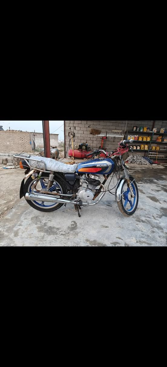 سلام عليكم دراجه بارت(  كلك ) لبيع
سعرها 350 وبيها مجال للطيبين
مكان الدراجه ناصريه مركز 

للستفسار  *********** بي واتساب هاذه الرقم
