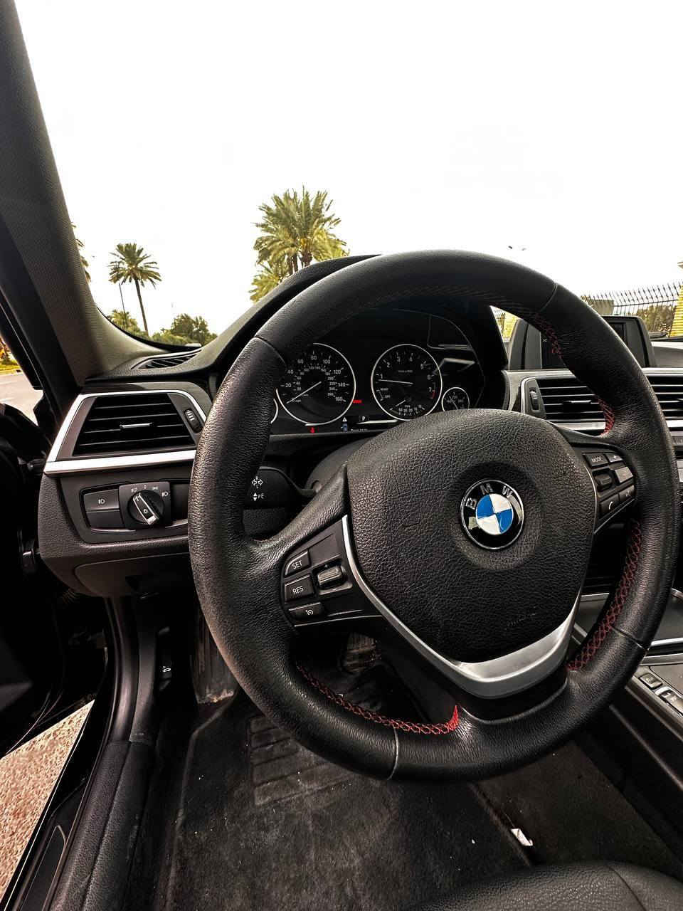 BMW 320i موديل 2018 للبيع او مراوس حسب القناعة السعر 17 الف صور الحادث موجود رقم الشاصي مبدل بنيد تبديل وصبغ دعامية امامي مبدل اصلي نفس اللون بيها طخة بالباب الخلفي  و طعجة بالجاملغ الامامي واضحة بالصور  للاتصال ***********
