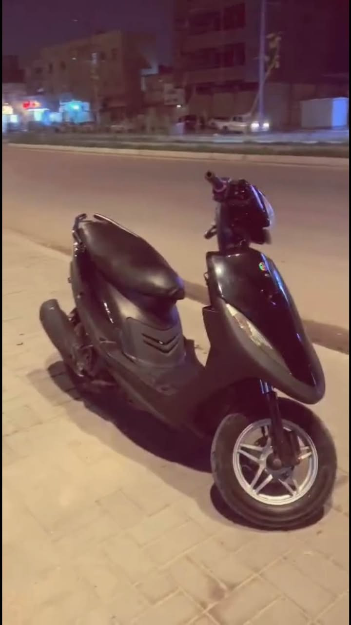 سلام عليكم دراجه ماكس عدله للبيع 
عينه لايت سلف فقط دكمه سلف عطلانه كزوز بلادي اشاير ضفيره كله كامله فقط مفتوحه وعل ايدي مو مصلح يعني مكاني البصره ياسين خريبط Singapore


**إذا كنت صاحب هذا الإعلان وتريد حذفه لأي سبب، رجاءا أرسل رسالة إلى الدعم الفني**