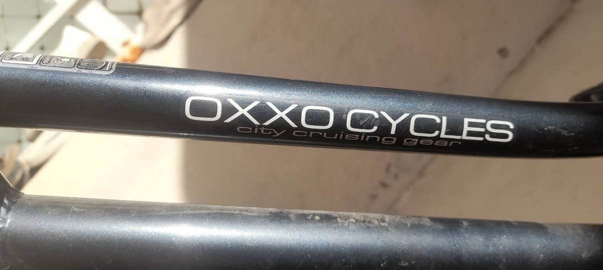 بايسكل للبيع بناتي حجم 26 مستخدم 
شركة oxxo موديل 2023 
السعر 100
 العنوان حي البساتين جهة القناة


**إذا كنت صاحب هذا الإعلان وتريد حذفه لأي سبب، رجاءا أرسل رسالة إلى الدعم الفني**