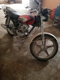 دراجة نارية • محرك مكفول • شهربان