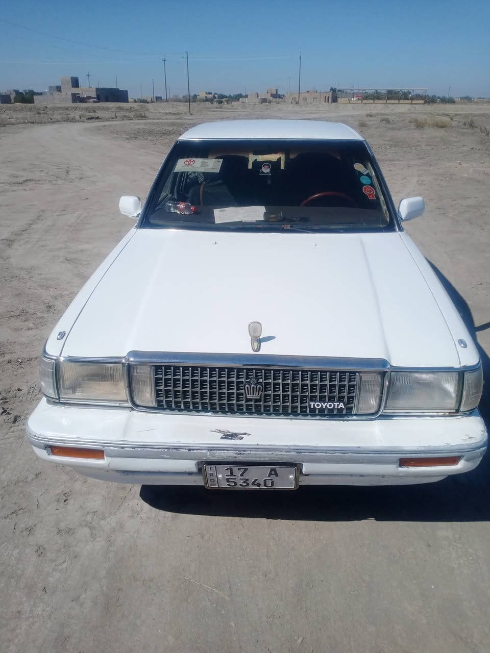 سيدان 89 جاهزه من كلشي محرك 2500 سنويه لل30 ترايك وين تريد ***********
