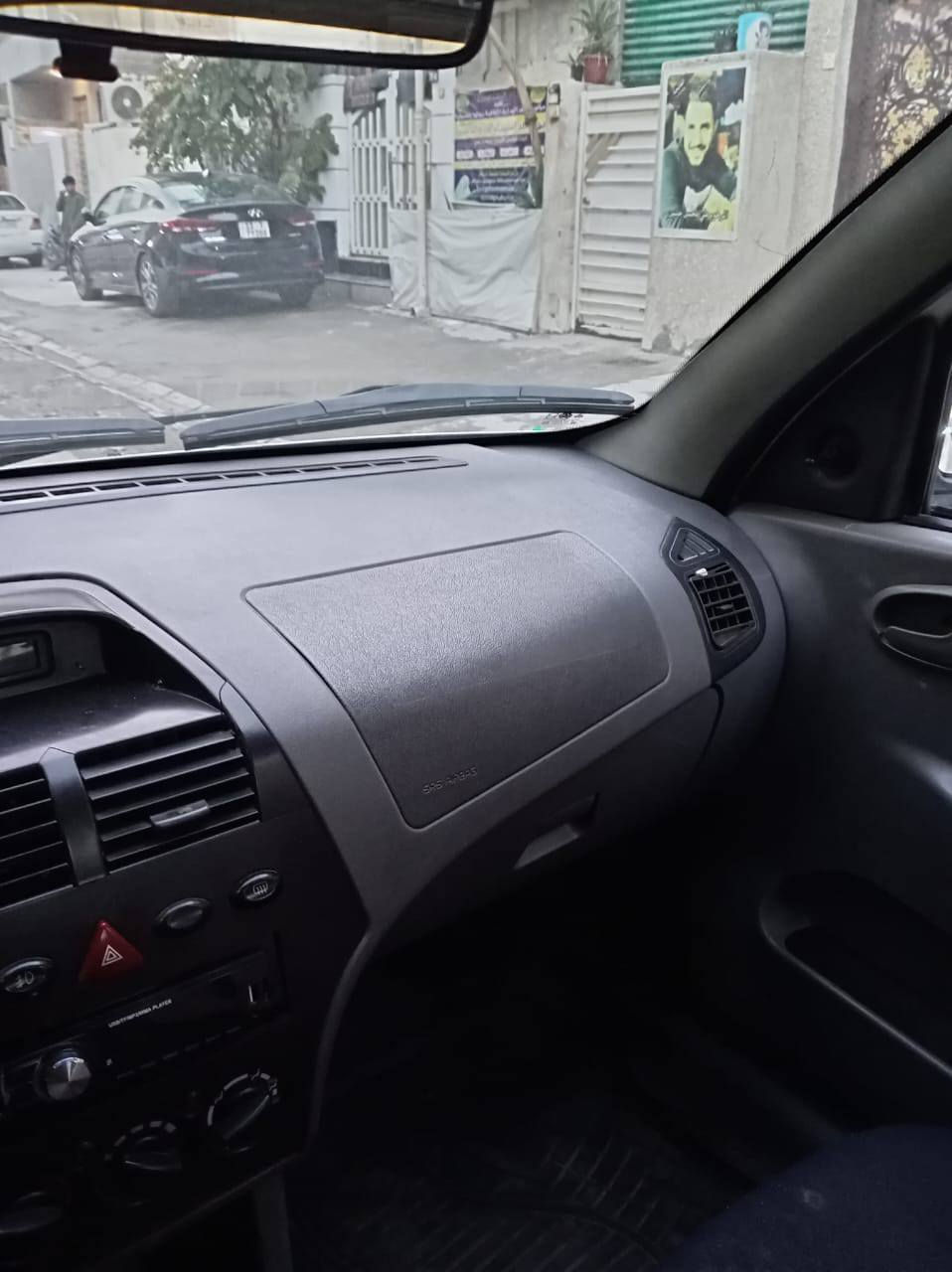 السلام عليكم تايبا للبيع موديل ١٢ بأسمي مكفولة كفالة عامة السيارة تخم تاير صدر جديد أمامي وخلفي مع الدبلات تخم تاير جديدقوايش جدد بولبرنات جدد راديتر وبنكات جدد دوشمة جديدة شواصي جديدة عدا طخة بالجاملغ الأمامي عدلتها عالبارد وتبخير قليل ولكن لايوجد بالمكينة  لا بوش ولا صوت تكلف ٣٠٠ ألف السعر ٣٦ وبيها مجال بسيط مكاني الحرية ***********
