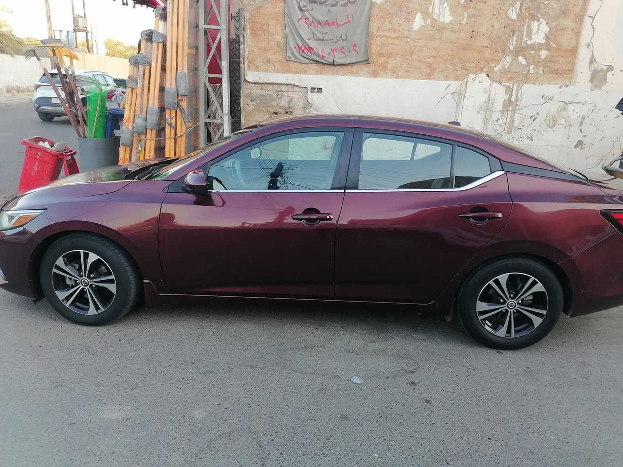 نيسان سنترا
موديل 22 
وارد امريكي 
ضرر قبق جنطه وبنيد
54000ماشي 
التوصل ***********
