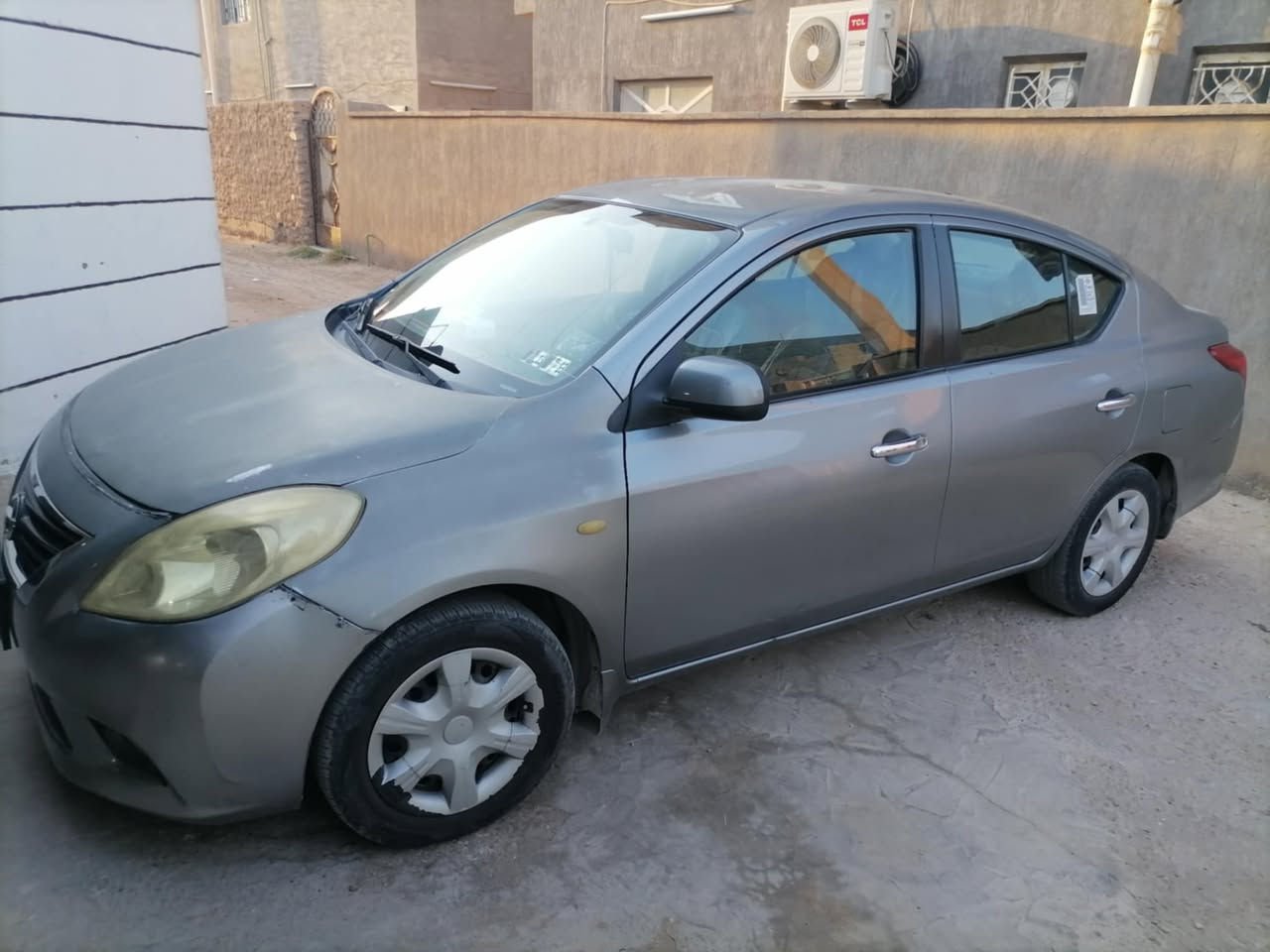 سلام عليكم للبيع نيسان فيرسا هندي موديل 12كير اوتو كير جديد محرك بي كازكيت رقم سنويه انكليزي جديد السعر 75وبيهه مجال اي استفسار***********
