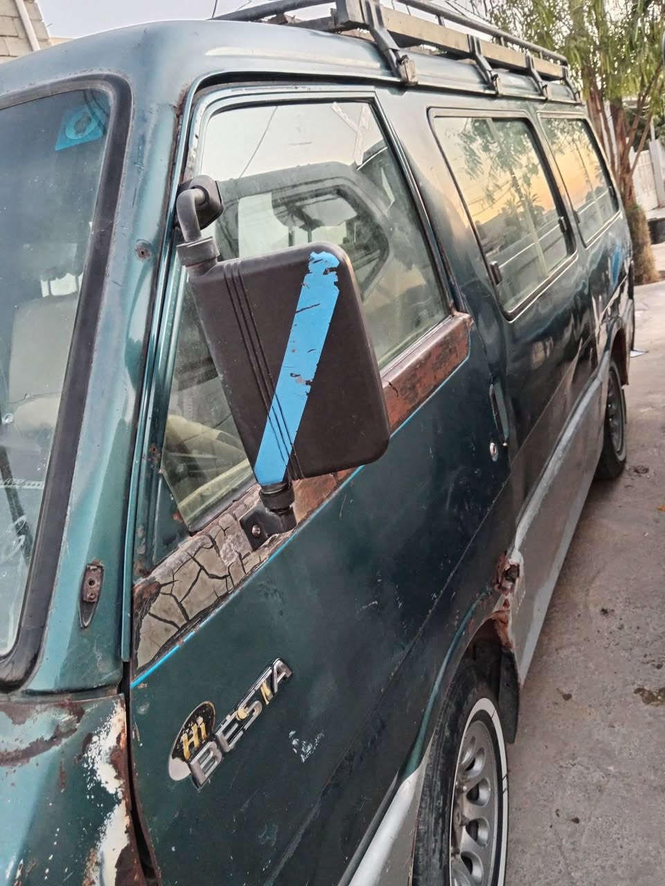 سلام عليكم كيا بستا موديل 95سنويه 27 السعر ٣٣ وبيه مجال العنوان بعقوبه ***********

