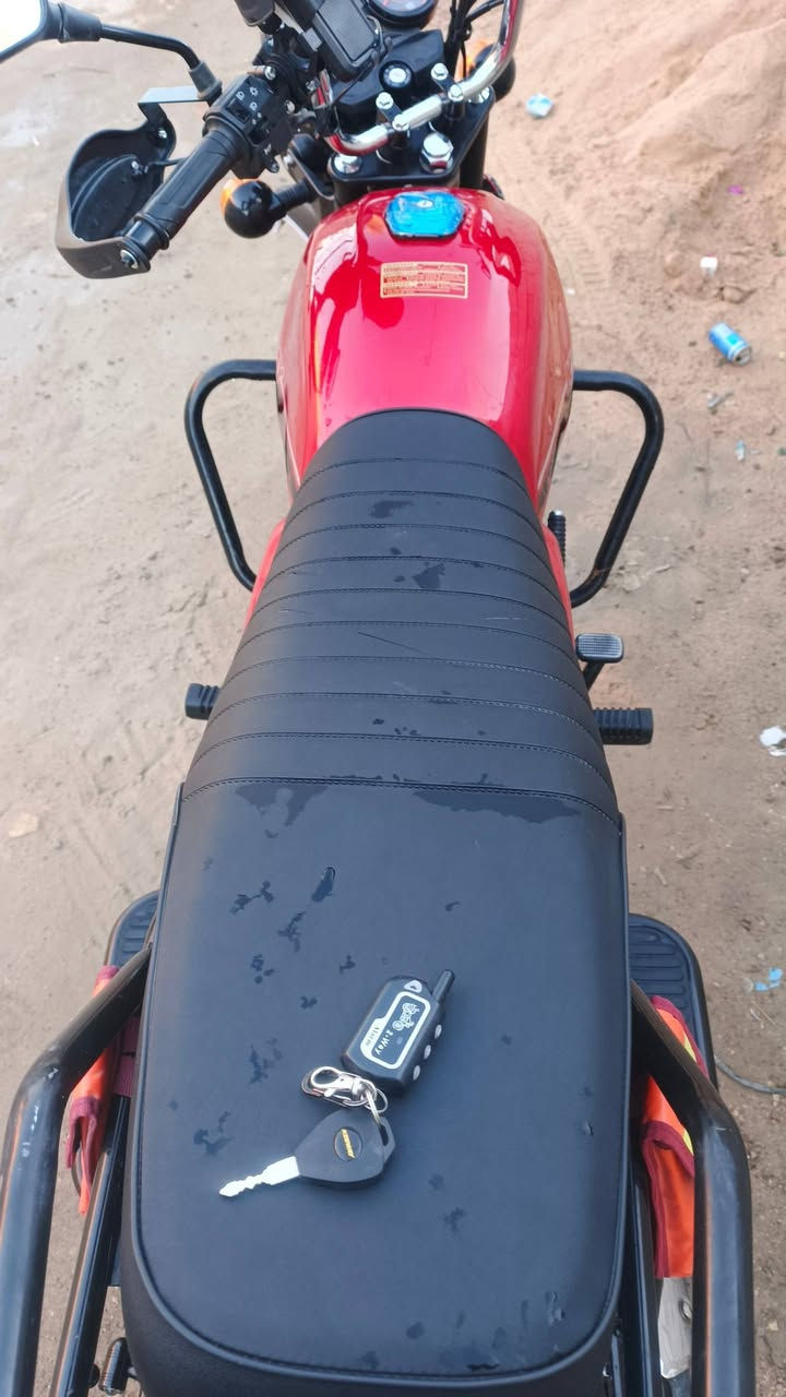 السلام عليكم ار كيs  رقم اربيل الوكيل علي عنجور دراجه صار اسبوعين من طالعه السعر2600
***********
