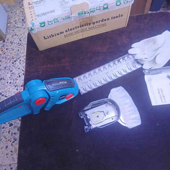 السلام عليكم بدون بطاريه اليفيده يخلي سعر
***********
