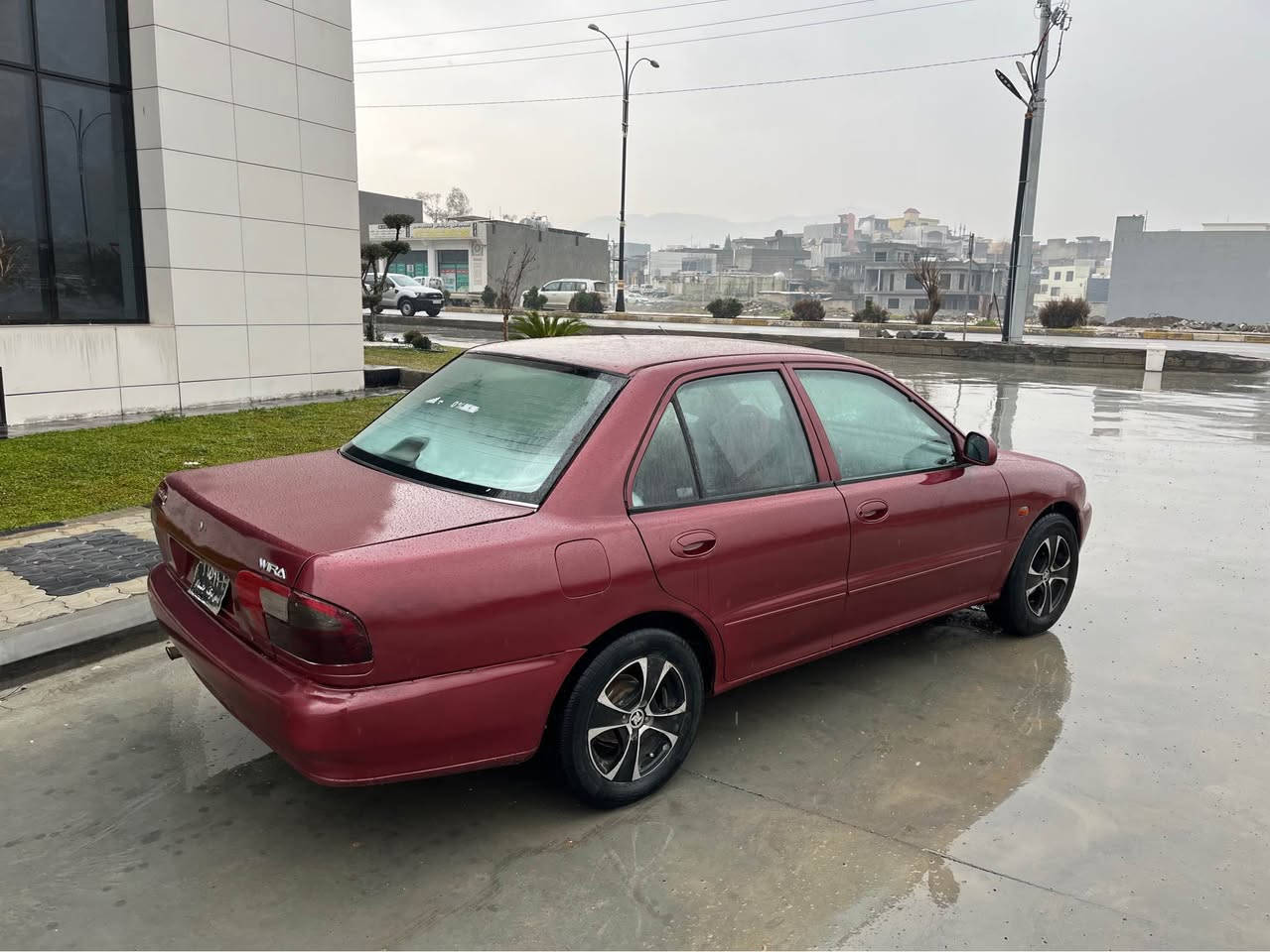 ***********
پڕۆتۆن مۆدیل ٢٠٠٤ گێر تۆماتیک. سەنەوی جنوب  نمونەی جوانی. خاوێنی.پشت و پێشی کەپس سەقف و شانی بئ بۆیاخ  گێر و مەکینە و توندو تۆڵی بە شەرت تەبرید و پاوەر.  گەرمی ساردی. یش دەکات. سەیارەکە زۆر زۆر مەزبوتە ماڵی دۆستە نرخی زۆر گونجاوە تەنها ٢٤ گەلا و مەجالیکی برایانە
ژمارەی خاوەنی 
*********** رانية, السليمانية
