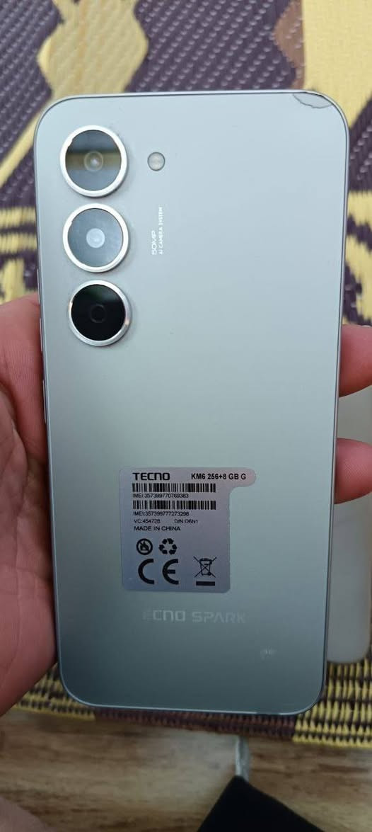 تكنو سبارك 40برو ذاكره 256 عشوائيه 16 بصمه بالشاشه سماعه ستيريو شاشه 144هيرتز بطاريه 5200 الجهاز مكفول من اي عطل بدون ملحقات للبيع رايده ب175 مكاني بغداد مدينة الصدر شراي راسلني واتساب ***********
