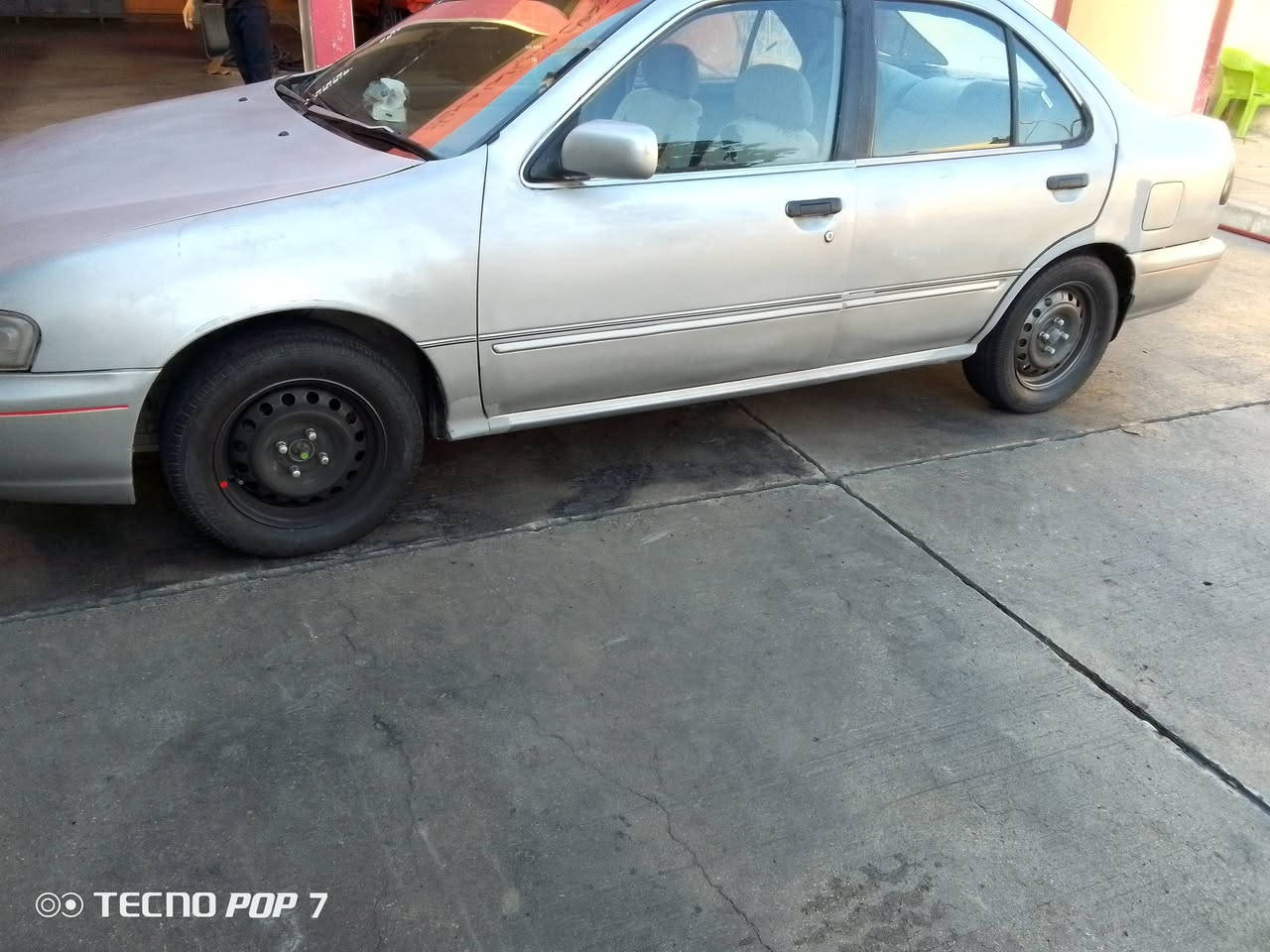 سلام عليكم نيسان سني موديل 96 رقم بغداد بسمي محرك كير جدد صدر جديد كهربايات كله شغاله سعر 45 وبيهه مجال مكاني الانبار كرمه شارع صبيحات ***********
