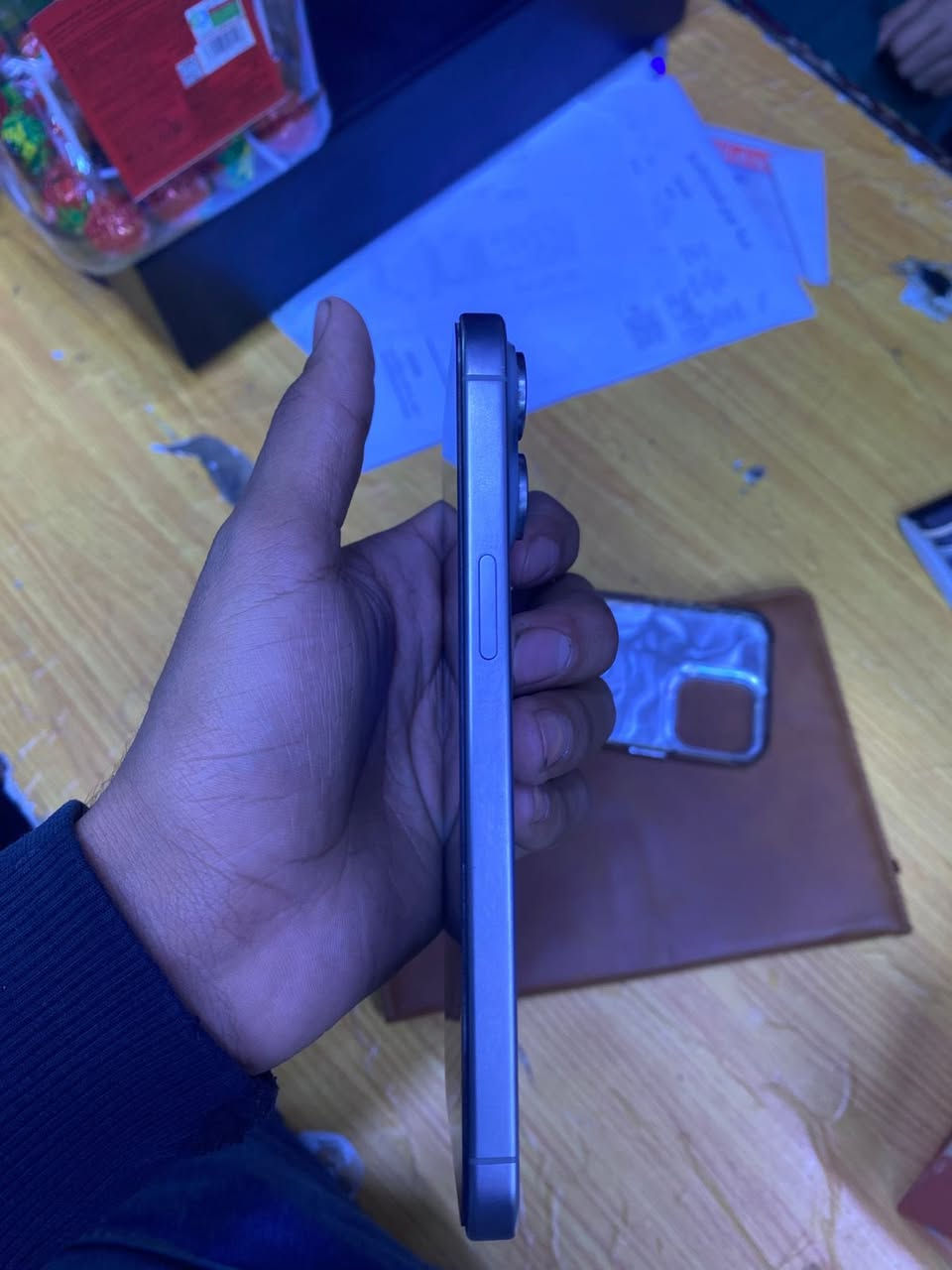 ايفون١٥بروماكس
٢٥٦
بطاريه86 تلفون مكفول ومابي شي شرق اوسط كارتونه موجوده سعره 1075 مكاني بغداد حي الجامعه 
***********
