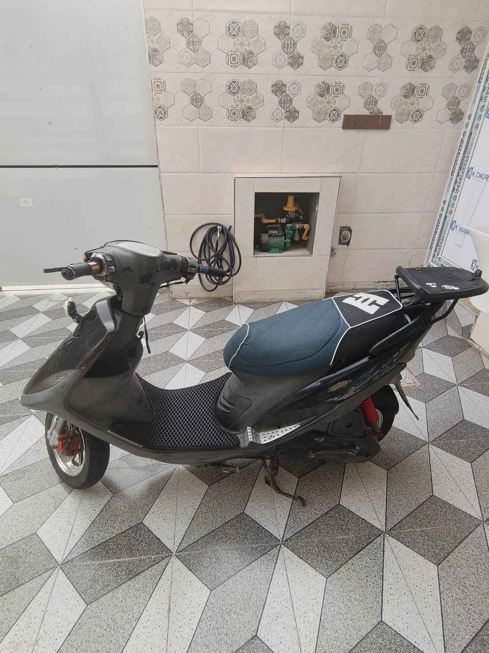 السلام عليكم
دراجه ماكس عدله بلاديه شركه للبيع شرط عالفحص وين ميعجبك افحص
. 
. 
دراجه بوشه 49 بلاديه 
مكينه ناعمة 
صلف هندر شغال
كفرات بلاديه 
صارله شهر ونص نازله من الرمبه 
رايده 800 وبيها مجال 
مكاني فلوجه
للاستفسار اكثر
***********
