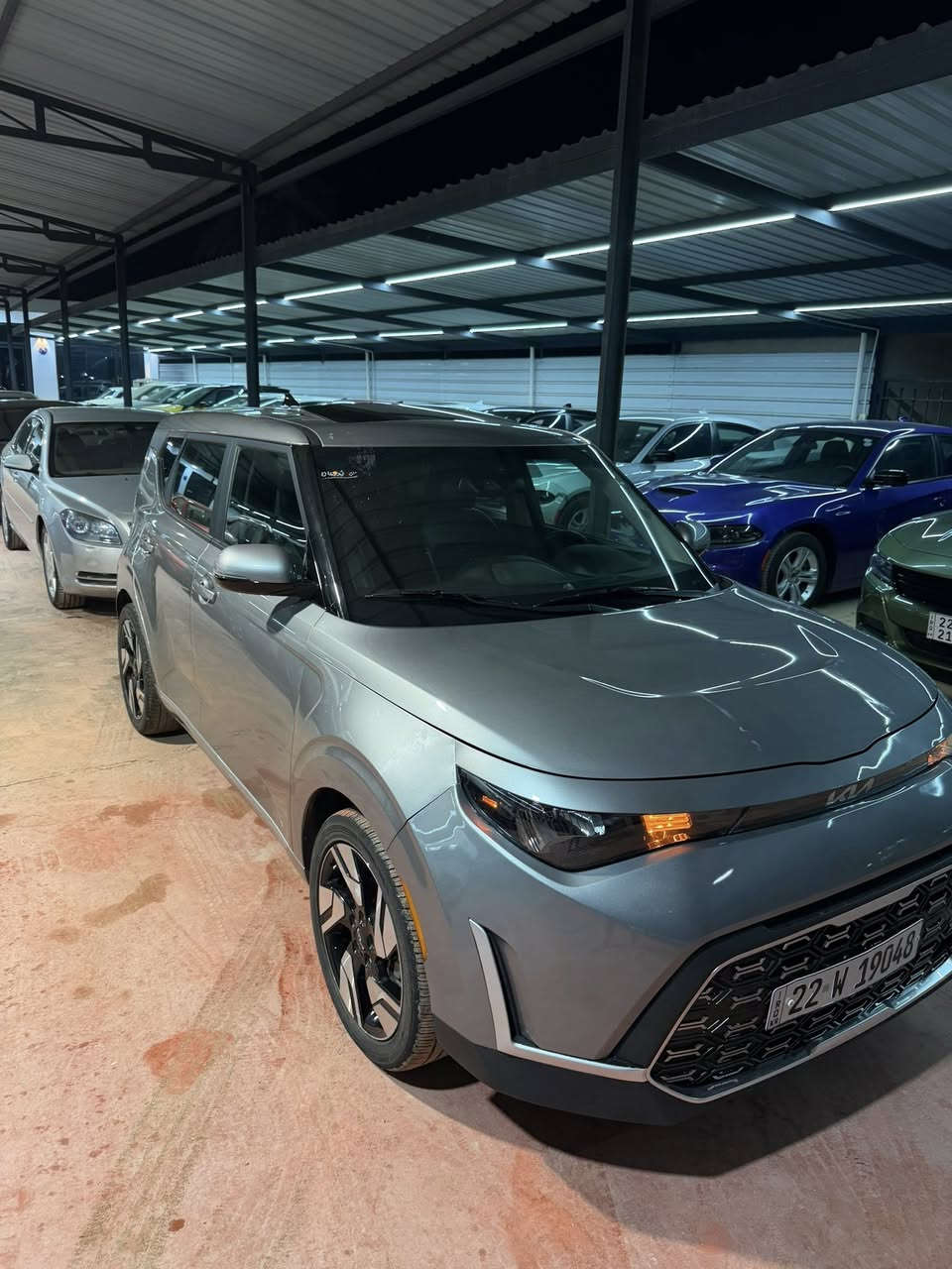 السلام عليكم
للبيع كيا صول 2023 جيتي لاين فول للأخير

حادث السياره جاملغ جهة السايق مبدل ومصبوغ وبيها بارد بحافة الجاملغ الخلفي موضحات بالصور 

السياره رقم اربيل تحويل او وكاله

مكاني بابل المسيب 
*********** ( خاص او واتساب )
