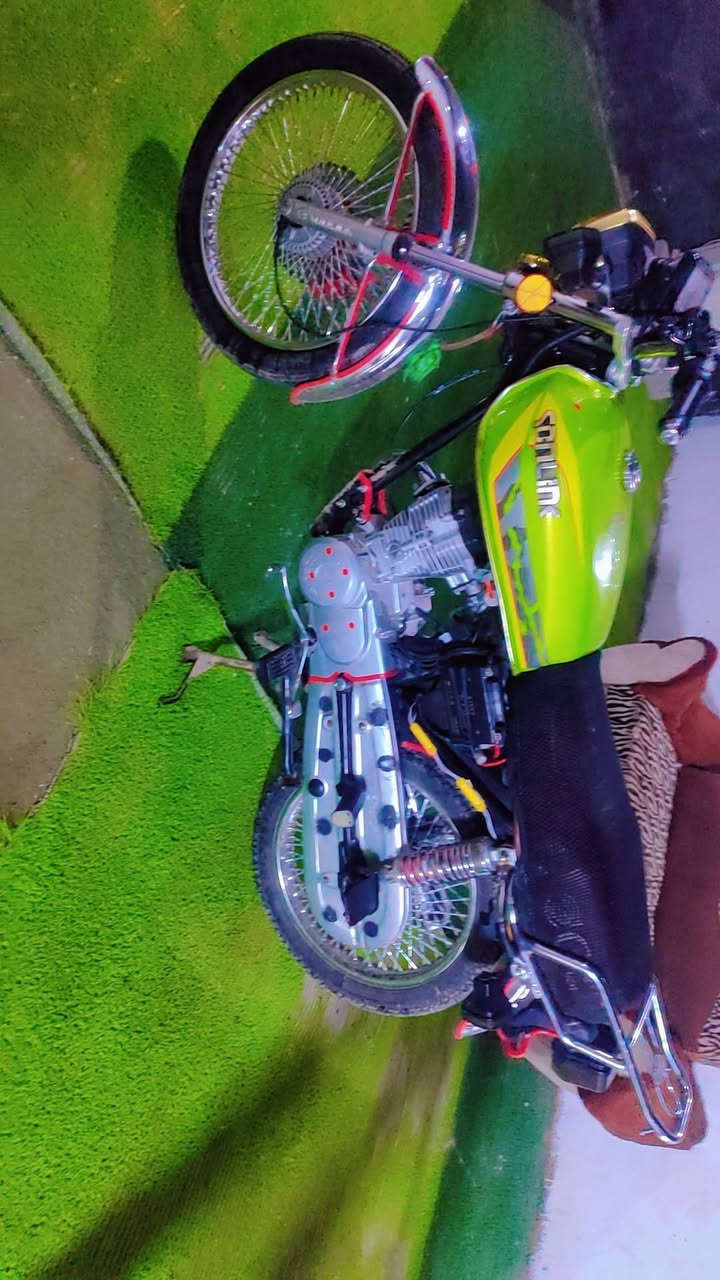 السلام عليكم دراجه تايكر اللبيع 24 وراق كامله سعره 600وبيه مجال رقم الاتصال ***********
