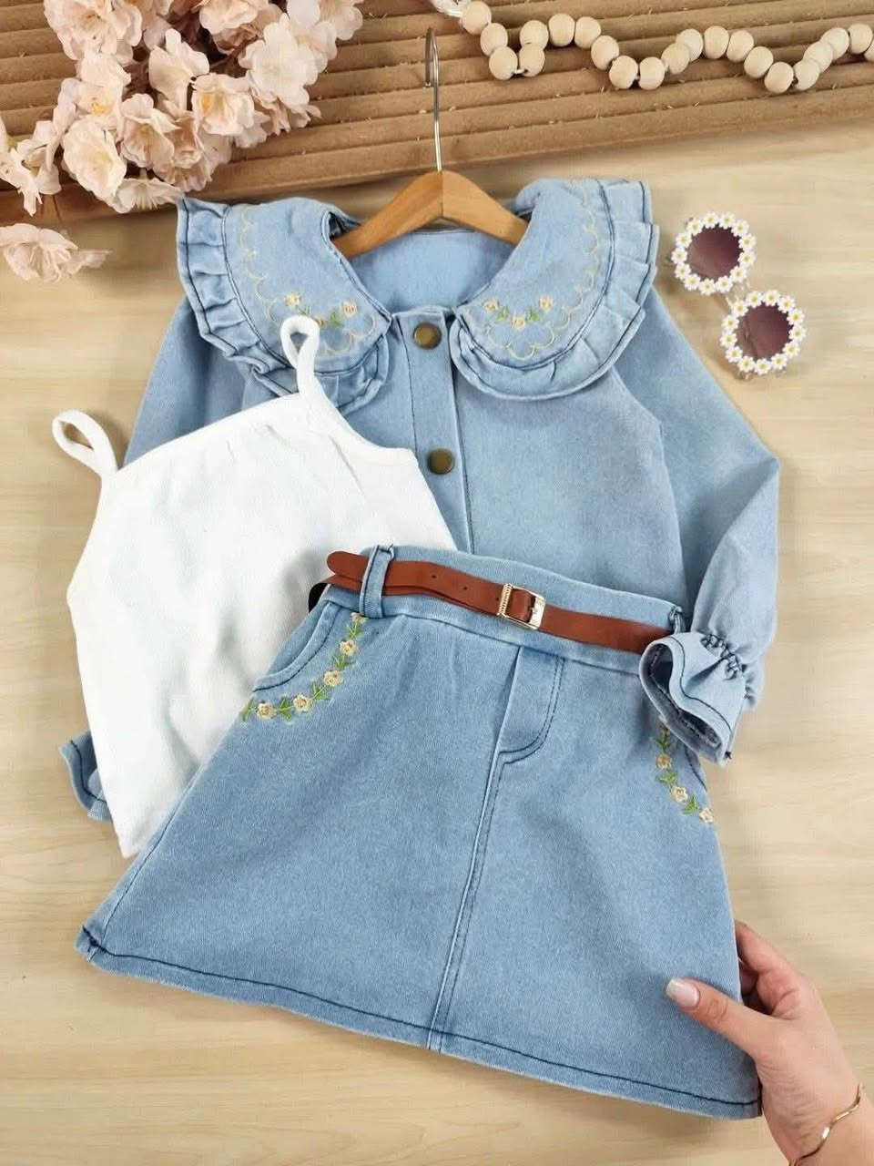 جمال ونزاكة التصميم لايفوتكم 
قياسات من 4 سنوات الى 12


**إذا كنت صاحب هذا الإعلان وتريد حذفه لأي سبب، رجاءا أرسل رسالة إلى الدعم الفني**