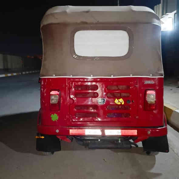 مكاني واسط صويره للبيع 18 رقم كربلاء تحويل شكوت ميعجبك تفاصيل داخل الفديو ميعجيك المنشور اعبر بدون زحمه لن متلكه هيج 18 والله سعرها 5ملاين و750 وبيه مجال بسيط حك جيه الاستفسار خاص او اتصال ***********
