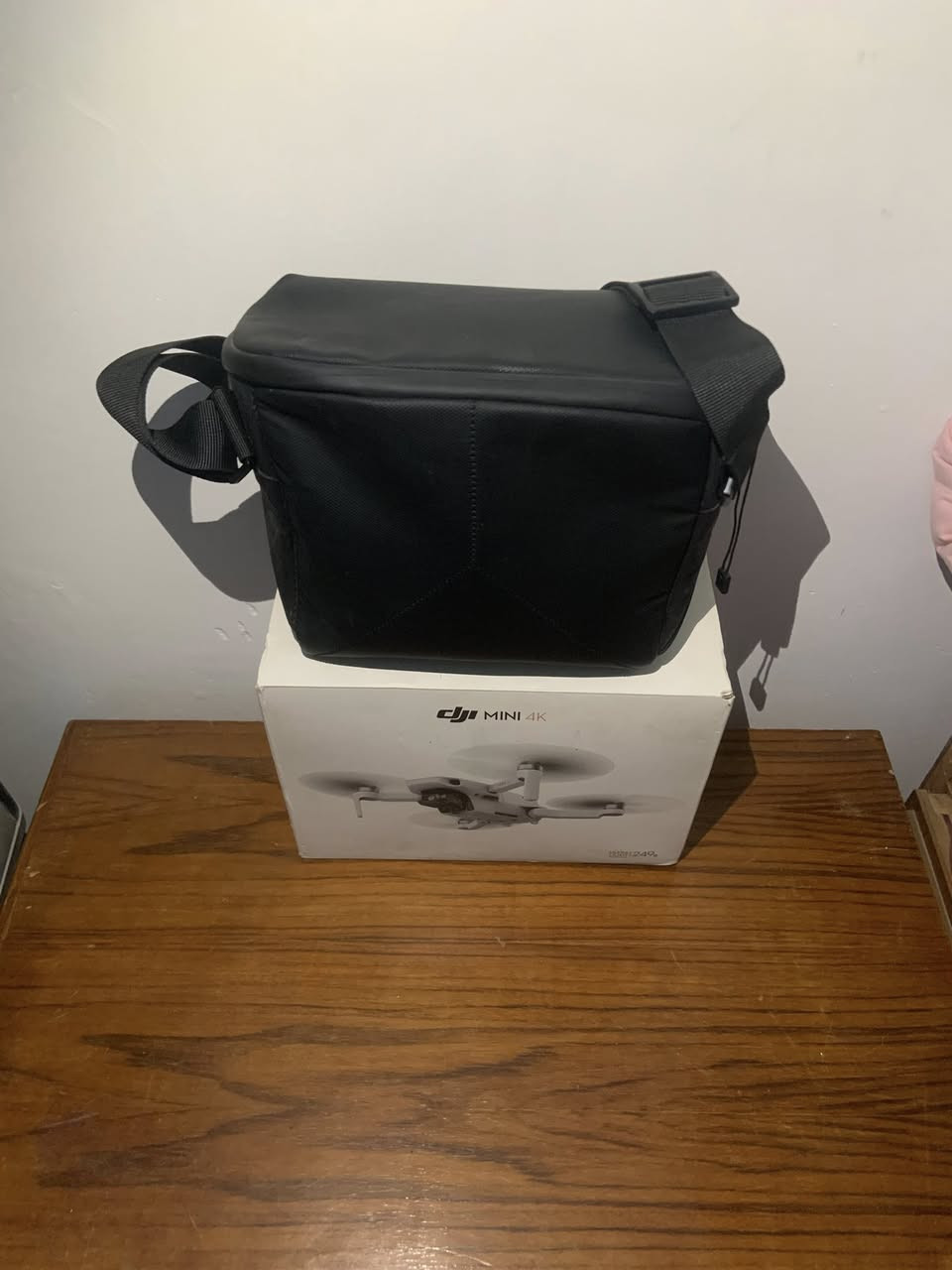السلام عليكم اخوان 🤝
للبيع درون dJI MINI 4K

المدا مالتهة 5km حقيقي ❤️

و ارتفاع 500m حقيقي❤️

السعر 700 💵💵
تصوير 4K ويا رام 64gb ويا 3 بطاريات  و كامل ملحقات الجنطه و الباكيت مالته اخوان الدرون نضيف كلش و مرتب تصوير كلش مرتب و ماركه معروفه و حجمهة كلش حلو و ملحقات كامله وياهة مراوح اضفيه و كلش حلوه تصويرهة مرفوق بالمنشور ✅
للستفسار اكثر تفضلو خاص او اتصلو على الرقم 
***********
