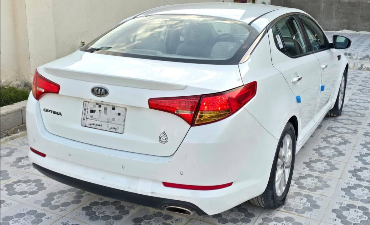 اللهم صلِّي على محمد وآل محمد🧿 السلام عليكم الى عشاق الجديد كيا اوبتيما موديل( 2012 ) خليحي  حره رقم بصره  السيارة بيه تجميل الباب الخلفي فقط والباقي كفاله عامه ضربه او صبغ او تبديل او فتح او خياس  محرك(2400)  شرط ما مفتوح  مواصفات ((تحكم استيرن.  ويل كب5. اشاير بل مري. حساسات خلفيه. يدات نيكل داخلي او خارجي. مري شفط.  تبريد قطعتين.))
  سياره جديده جدا جدا وجاهزه من كلشي كير ومكينه وحداديه وتبريد ثلج كهربائيات كله شغاله دواخل جديده سياره مال جناي  ماعوزه برغي مداور مباشر السياره بسم ولد صديقي حره سنويه جديده مشروع وطني  السعر$(132) وبية مجال 
مكان السياره الناصريه مقابيل كراج بـغـداد التصال  رقم صاحب السيارة  ***********
