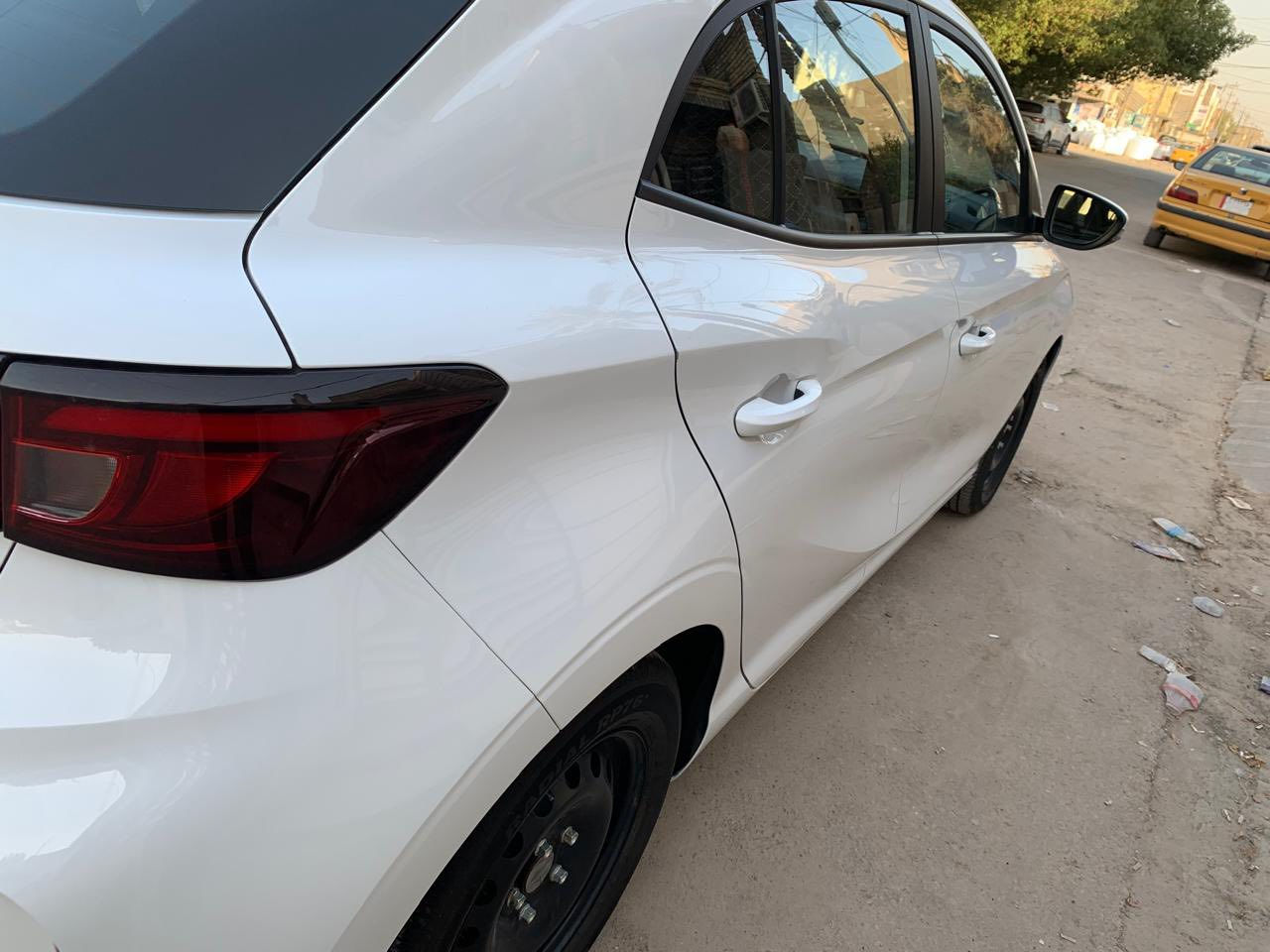 السلام عليكم أم جي 3 مديل2025 للبيع ماشيه 22الف قابله للزياده مواصفات السياره استاندر السياره كفاله من كل النواحي فقط بارد محدد بلصور ماعداه لايوجد عوارض اخرى السياره تحت ضمان الشركه فعال سعر السياره 108$ وبيها مجال بسيط 
للاتصال:***********
متواجد ماسنجر
