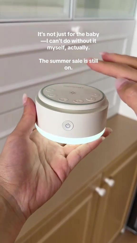 جهاز Momcozy Smart Sound Machine هو جهاز صوت ذكي مصمم للمساعدة في تحسين جودة النوم وخلق بيئة مهدئة، وهو مناسب للرضع والأطفال والبالغين.

الميزات الرئيسية:

أصوات عالية الجودة: يتميز الجهاز بـ 20 خيارًا صوتيًا عالي الدقة، بما في ذلك الضوضاء البيضاء وأصوات الطبيعة وغيرها، للمساعدة في حجب الضوضاء الخارجية وتوفير تجربة مهدئة. 

إضاءة ليلية: يتضمن إضاءة ليلية يمكن التحكم في سطوعها باللمس، حيث يمكن ضبط السطوع من 0٪ إلى 100٪. 

قابلية الحمل: الجهاز خفيف الوزن وقابل للحمل، مما يجعله مناسبًا للاستخدام في أي مكان.

متوفر عدد قليل جدا


**إذا كنت صاحب هذا الإعلان وتريد حذفه لأي سبب، رجاءا أرسل رسالة إلى الدعم الفني**