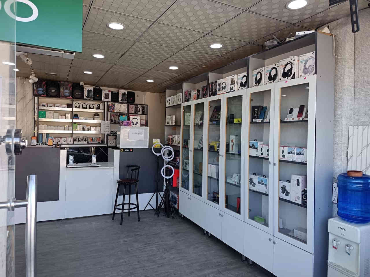 مركز موبايلات للبيع لعدم التفرغ العنوان كربلاء الامن الداخلي للتواصل ***********
