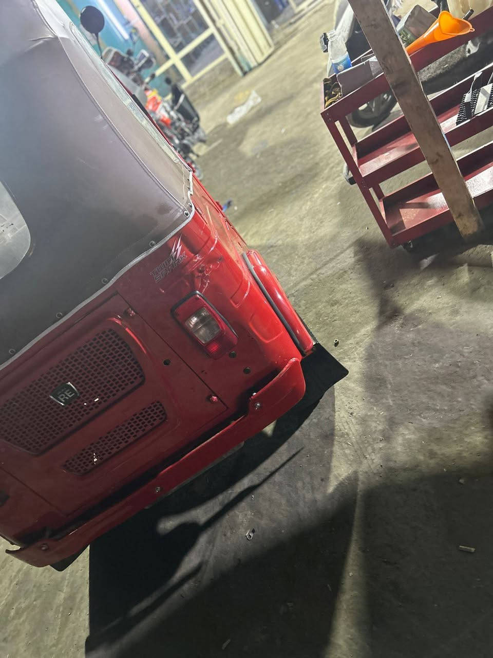 تكتك البيع موديل 22 مضلع بعمره بس الدوس بيه رصه يم البك لايت ترجع عل بارد مكاني بغداد الدوره السعر 8750 وبيه مجال قليل ***********
