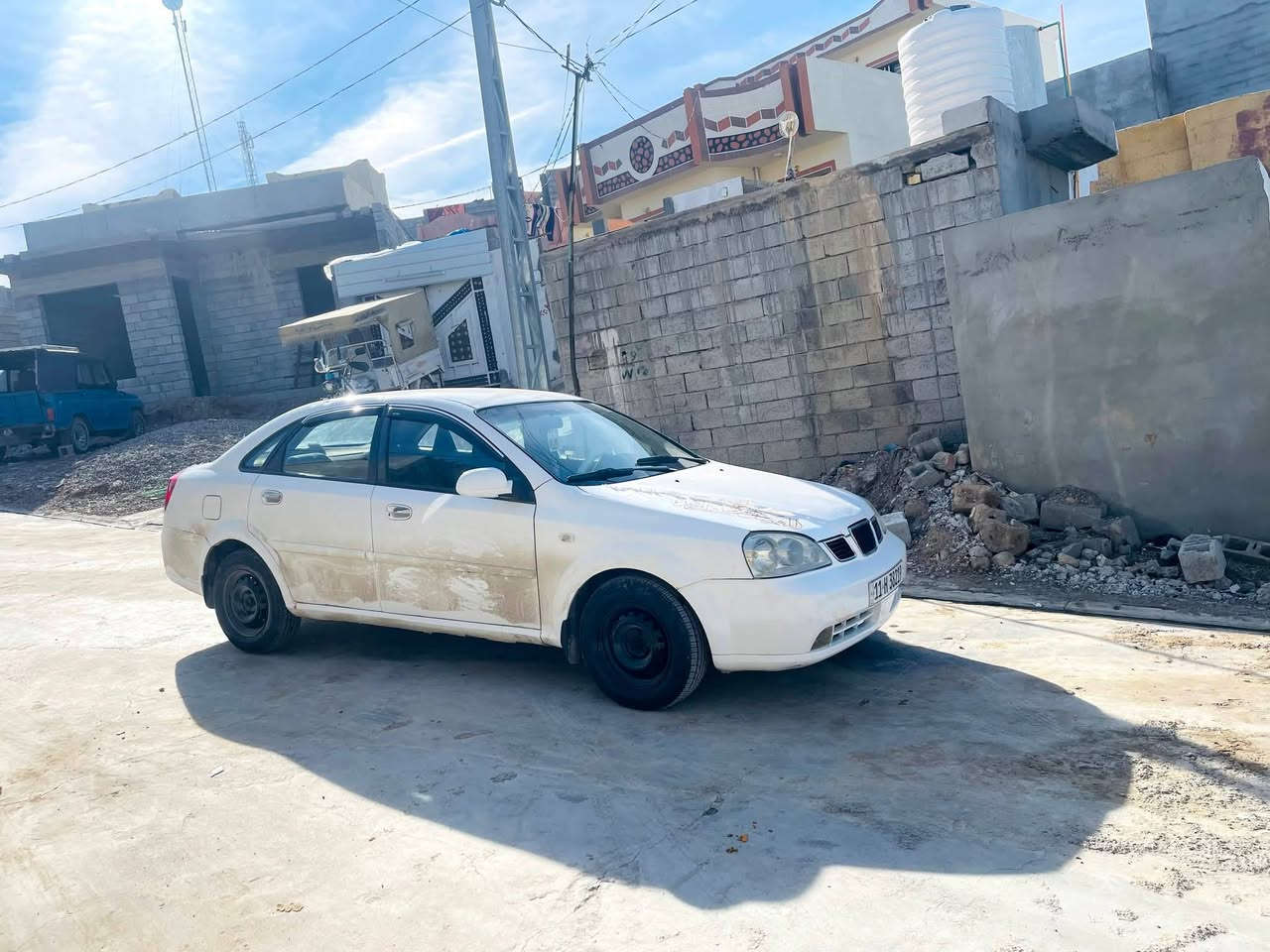 اوبترا للبيع موديل 2004 سياره كامله وجاهزه مكفوله كفاله عامه من كلشي برغي مابيهه نقص كله جديد محرك وكير بشرط غرفه جديده شاشه وكامره تبريد تدفئه شغال لاصرف لابخار للاستفسار الاتصال عله رقم /*********** العنوان ديالى جلولاء
