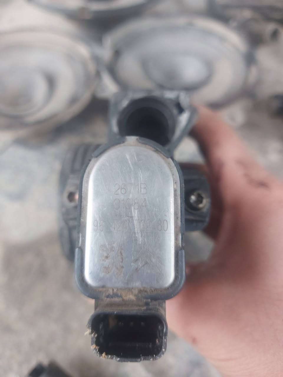 سلام عليكم
غراض مال بيجو 306 
كلهن شغلات وعل فحص 
كلمن وسعر اتصل وتدلل 
***********
