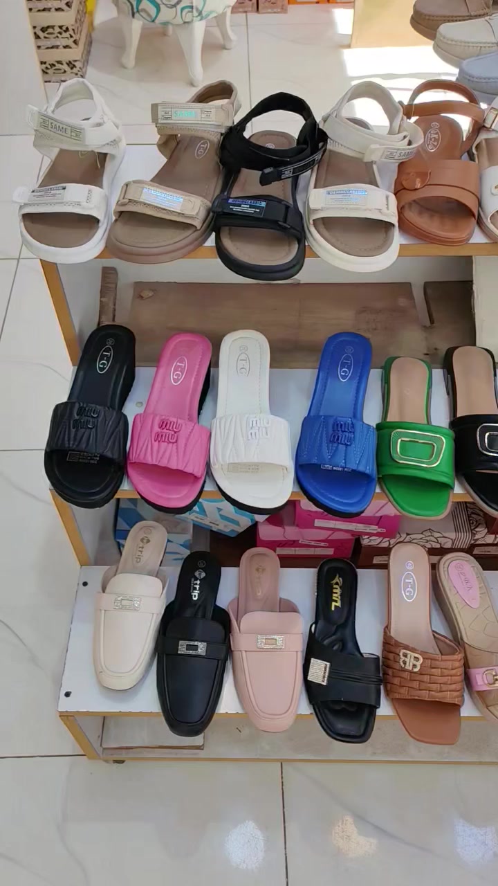 💥تنزيلات 💥تنزيلات 💥
سعر القطعة 😱5000 الف 😱
#العنوان خانقين مجمع الحاج قاسم خلف مجمع حبيب مول
توصيل جميع المحافظات وداخل خانقين واتس ***********
احذية و حقائب بشار
