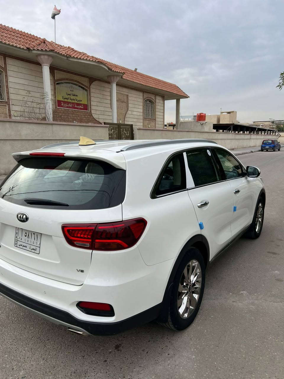 السلام عليكم كيا سورنتو 2020 فول 1/1 خمس كامرات سايد بريك دكمة 6 سلندر ماشية 55 الف رقم بصرة كفالة عامة السيارة الفحص مرفق بالصور 
السعر : 280$ 
رقم الهاتف : ***********
مكان السيارة البصرة
