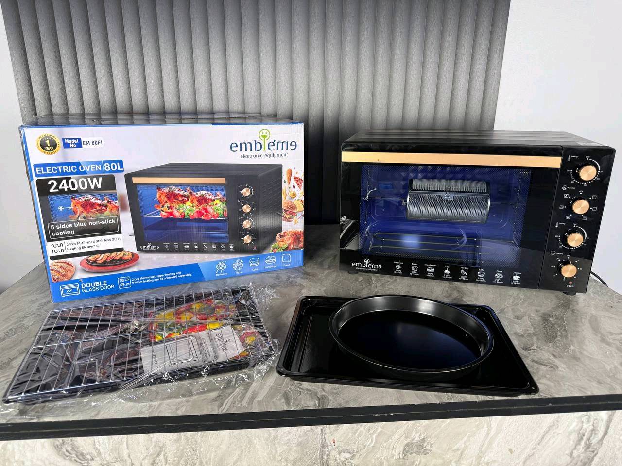 🔥 وصلت مفاجأة الموسم… الأقوى والأكثر طلباً 🔥
فرن كهربائي سعة 80 لتر من Embleme
 سعة كبيرة تناسب العوائل والمناسبات
4 هيترات في اعلى 
4في أسفل لتوزيع حراري مثالي 
 دبل صينية+صينةالبيتزا+شوية فنگر...
 سيباية + صينية دهون زائدة 
 شواية دجاج دوارة 
مروحة + مصباح داخلي+، داخلي مطلي 
تحكمات كاملة بتشغيل الهيترات
طلاء داخلي اصلي انسى الصدء والتكلسات

 ضمــــان سنــــة كاملــــة وكالة امبليوم.
نختصر المسافات توصيل سريع ومجاني لكل محافظات 🚚

للحجز والأستفسار مراسلة خاص الصفحة 📨📩 
او واتساب ***********