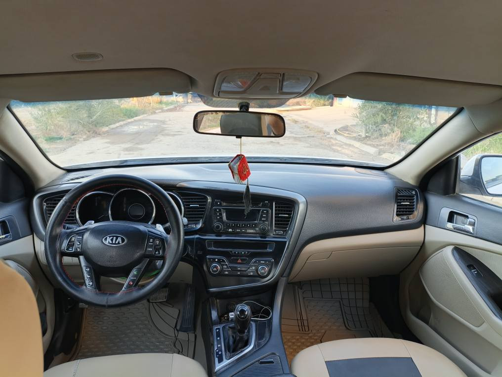 اوبتما 2012 خليجي مكفولة من الصبغ والتبديل فقط باردات زغار ما مبينات مكينة 2000 دوش ما مفتوحة  مكينة وكير بلاديات تبريد ثلج ترايك شرط 200 اقتصادية ونشطة سيارة جاهزة وكلش حلوة بالحقيقة ماشية 177 مدوشمة جلد ارضية وكشنات ما ناقصة برغي مكانهة بالديوانية المركز *********** سعرة ب 123 بيه مجال قليل
لد نهاري امامي
تحكم ستيرن اربع جهات
شفتات ستيرن
نضام ايكو تقليل صرف الوقود
كروز مثبت سرعة
مري شفط 
اشاير بالمري 
يدات نيكل داخل و خارج
ويل كب 18 رياضي بلادي 
تبريد قطعتين
ثلاجة بالجكمجة 
لاقطة تليفون 
لايت أوتو
دخل مطعم صاج 
داخل بيجي 
شاشة اعطال 
شاشة تبريد بيانو 
منفذ اواكس و USB ديوانية, القادسية
