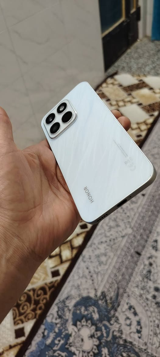هونر اكس 8سي ذاكره 256عشوائيه 8 يخبل تكول ايفون بيع او مراوس ***********
