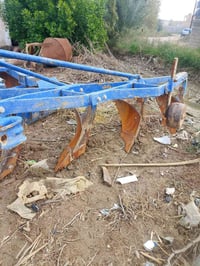 قطع غيار سيارات • بدون تفاصيل