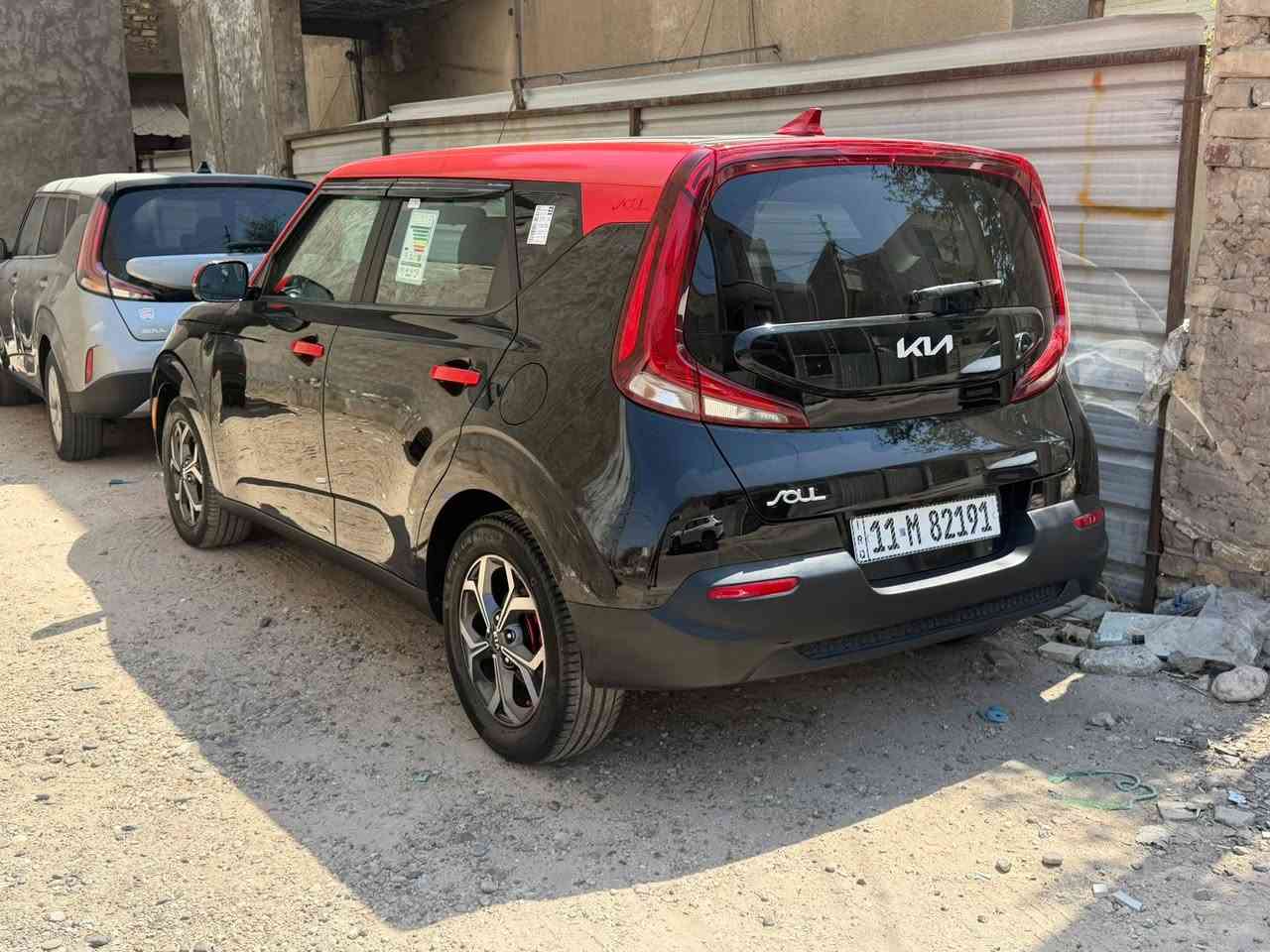 سلام عليكم صول ٢٠٢٢ محرك دوش 2.0 سيارة جديدة جدا ماشيه ٩٠ K حادثه بارد جاملغ اليمين فقط وباب سائق مصبوغ نصه بسبب طخة موضحه ناشر صور حادث وسونار ورقم شاصي رقم بغداد وسعر مناسب بيع سريع ١٣٧ ورقه بدون اي عمله رجائا ولا مراوس سيارة جديدة بلعافيه على الياخذه مكانه بغداد *********** نقد فقط
